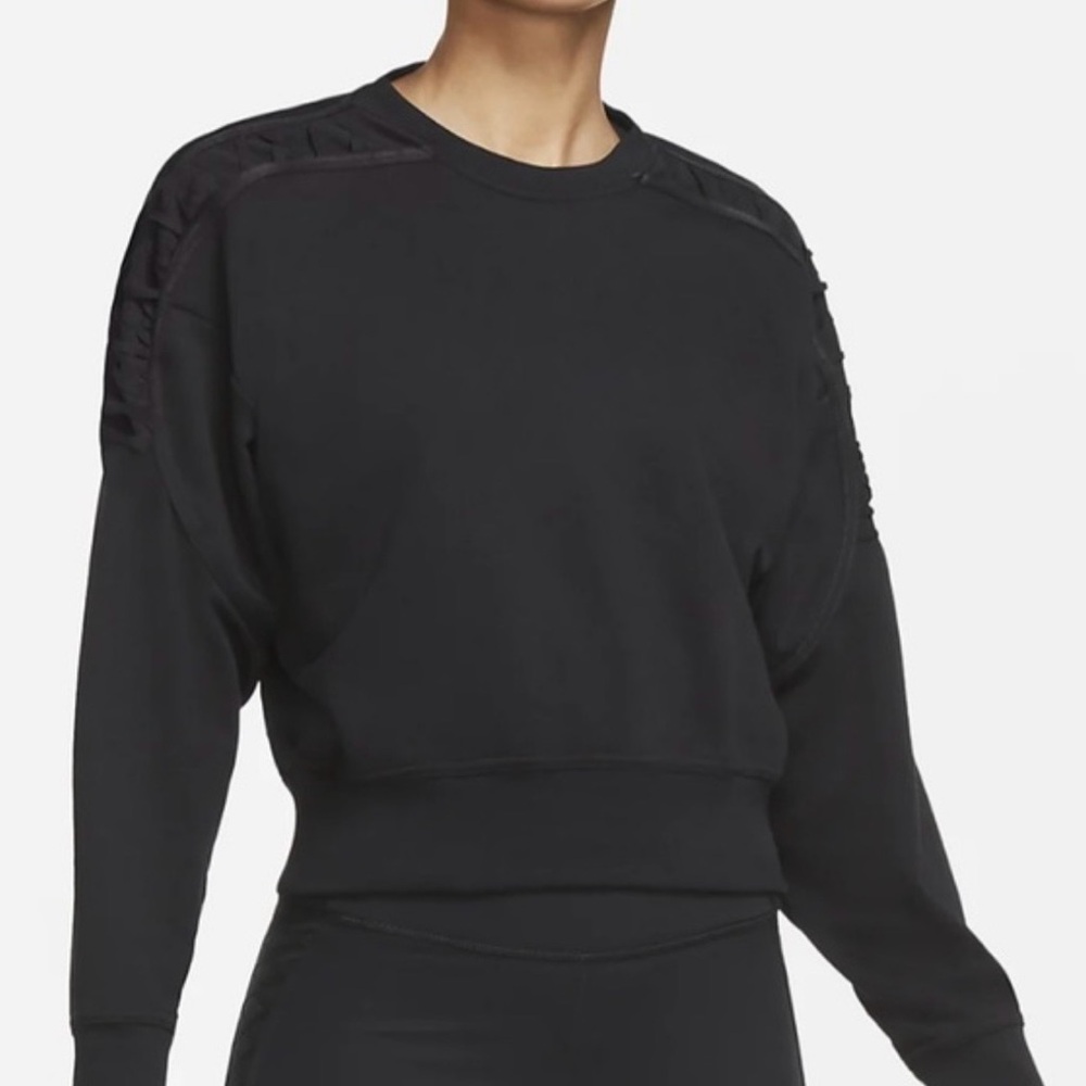 NWOT Nike Therma Cropped Fleece Sweatshirt